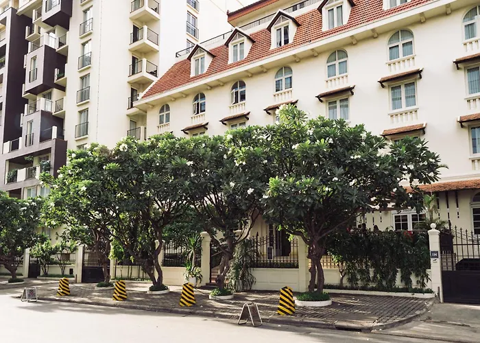 Central Mansions Serviced Apartments